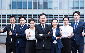 多年的师资团队