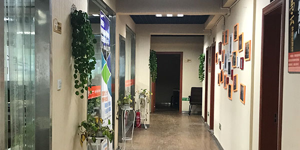 宾王校区走廊