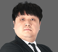  刘 贺