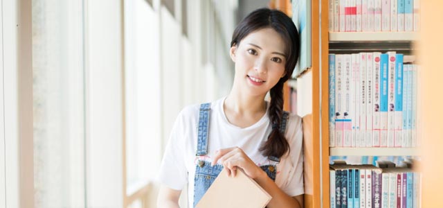 课程教材
