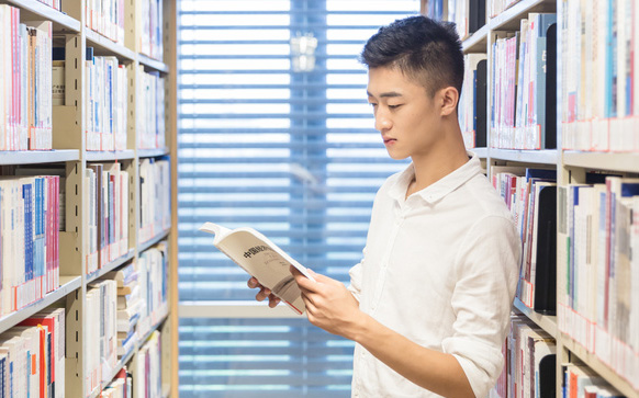在校学生学习
