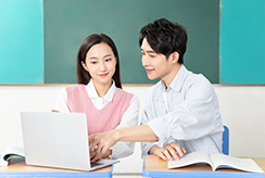 在校大学生