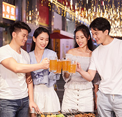 行业地位