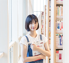 在校学生