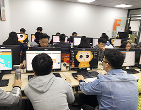 学员上课