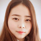 胡杨柳依